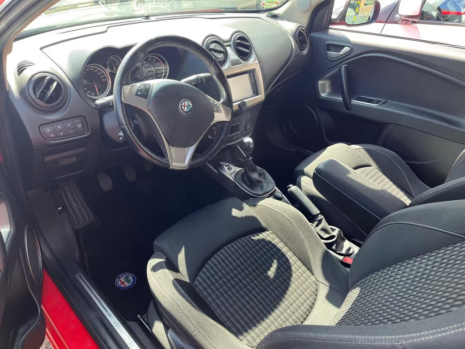 Alfa Romeo Mito Rot 190 PS 5